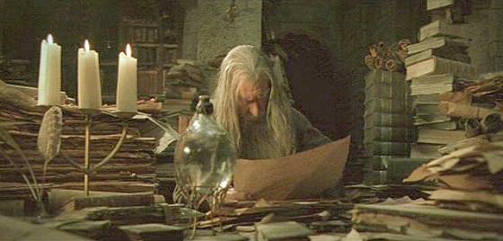 [http://www.quintessentialwebsites.com/lordoftherings/home/index.htm]